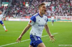 开云在线直播-沙尔克主场不敌对手，德甲排名下滑