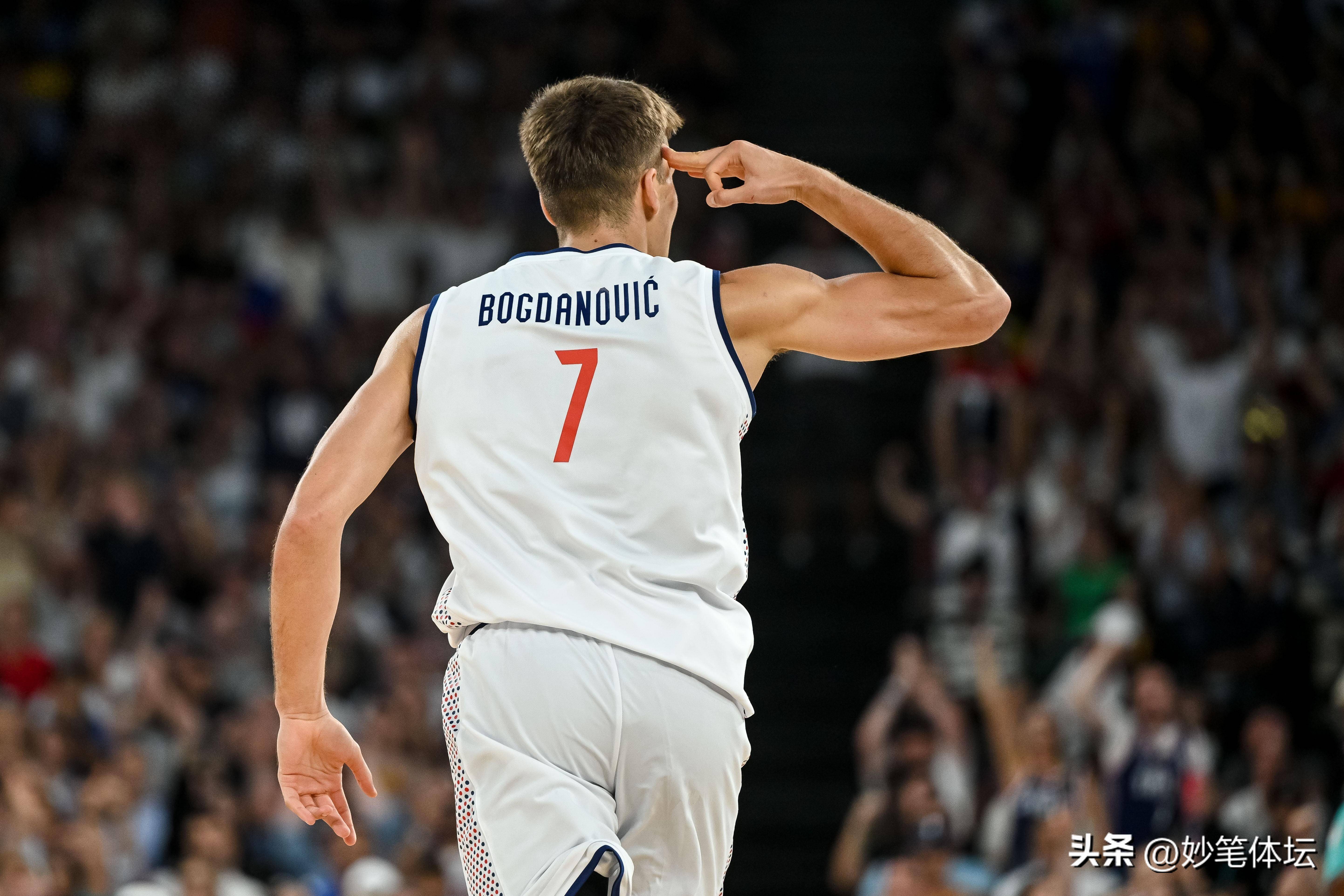 快船主场力克热火,豪取十一连胜的简单介绍 快船主场力克热火,豪取十一连胜的简单介绍