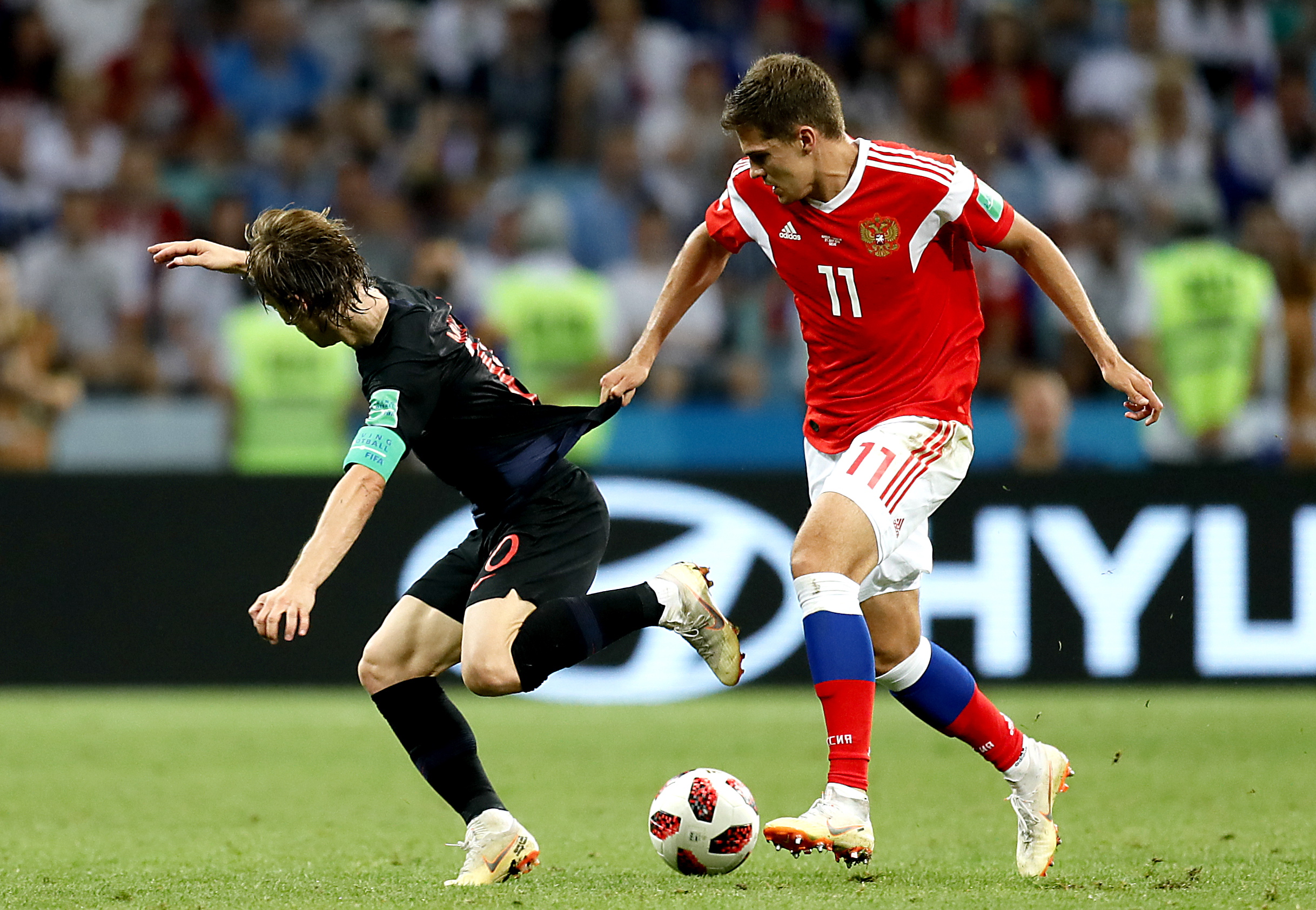 俄罗斯队在最新的比赛中面临挑战 俄罗斯队在最新的比赛中面临挑战