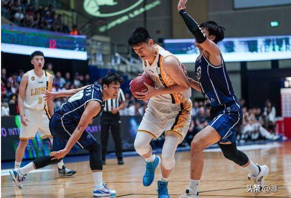 爵士险胜广州队，胡金秋惊艳四座的简单介绍