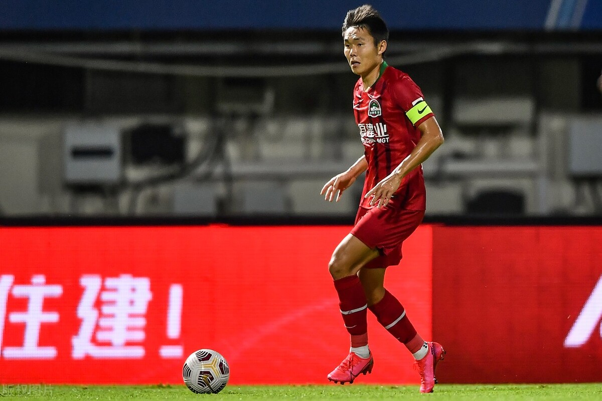 伯恩茅斯奋力抗争，全力保级