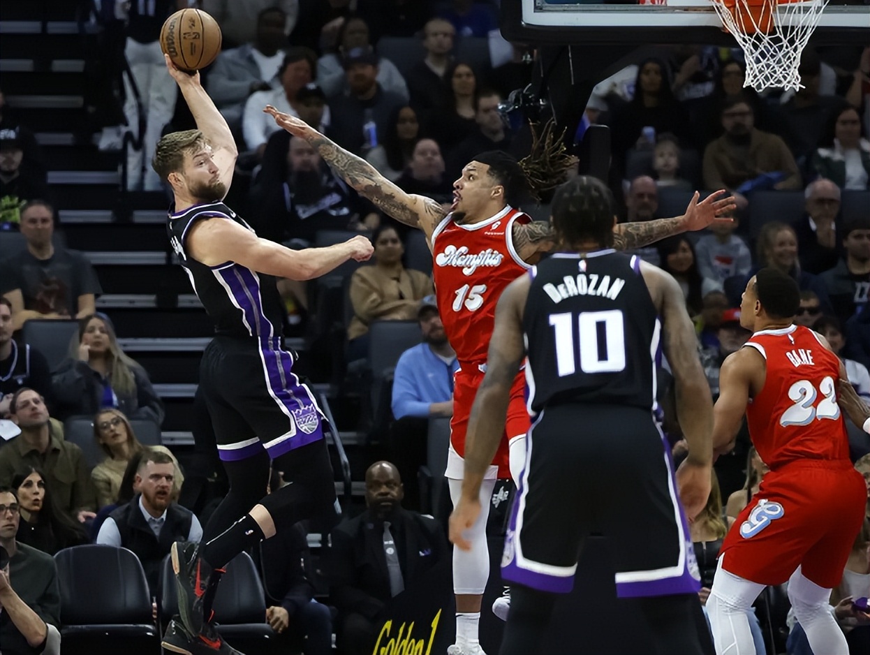 关于灰熊球员连续砍分，率队轻松击败对手的信息