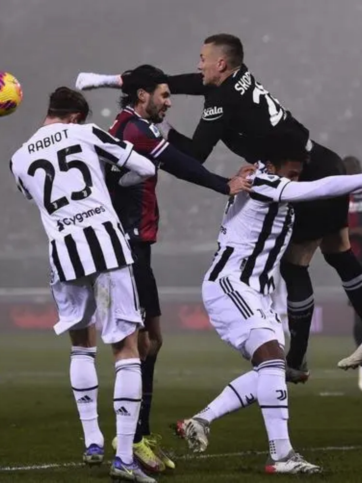 意甲赛场上演惊心动魄的对决