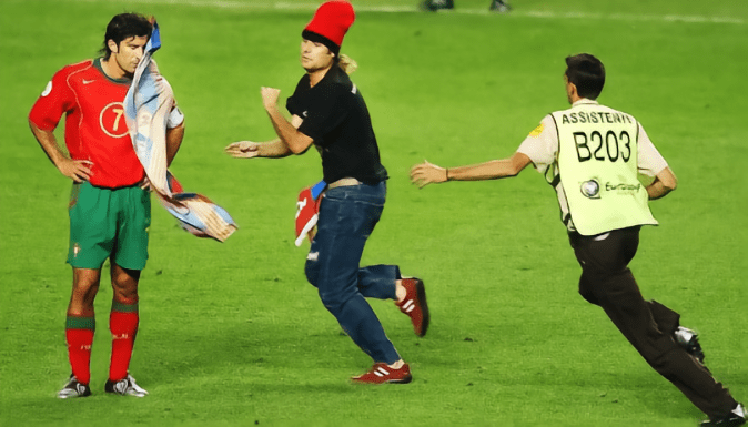 包含天津泰达主场不敌江苏舜天，遭遇连败的词条