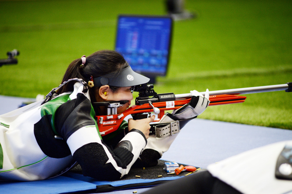 印度射击选手创奇迹，首次摘得银牌