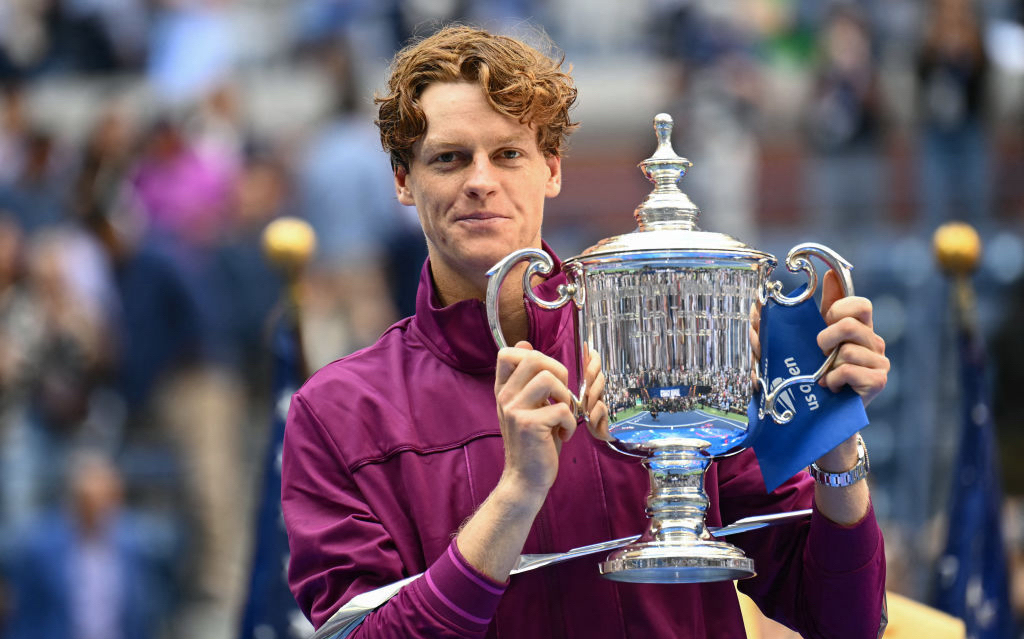 包含拉沃尔杯完胜ATP总决赛，辛纳惊艳四座的词条