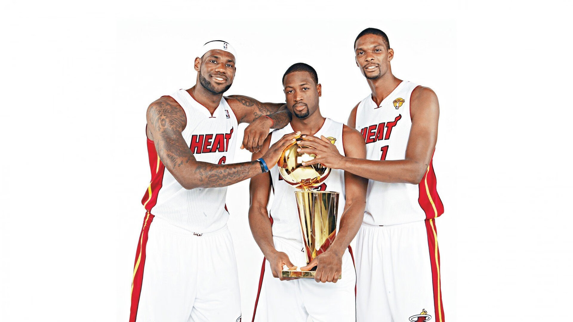 当黄黑军团遭遇石油金元，穆勒一锤定音诠释足球本真