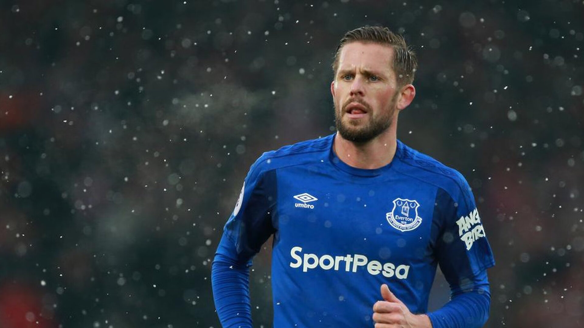 跨界主宰，从NBA独行侠到德甲争冠战，西亚卡姆的强行接管哲学