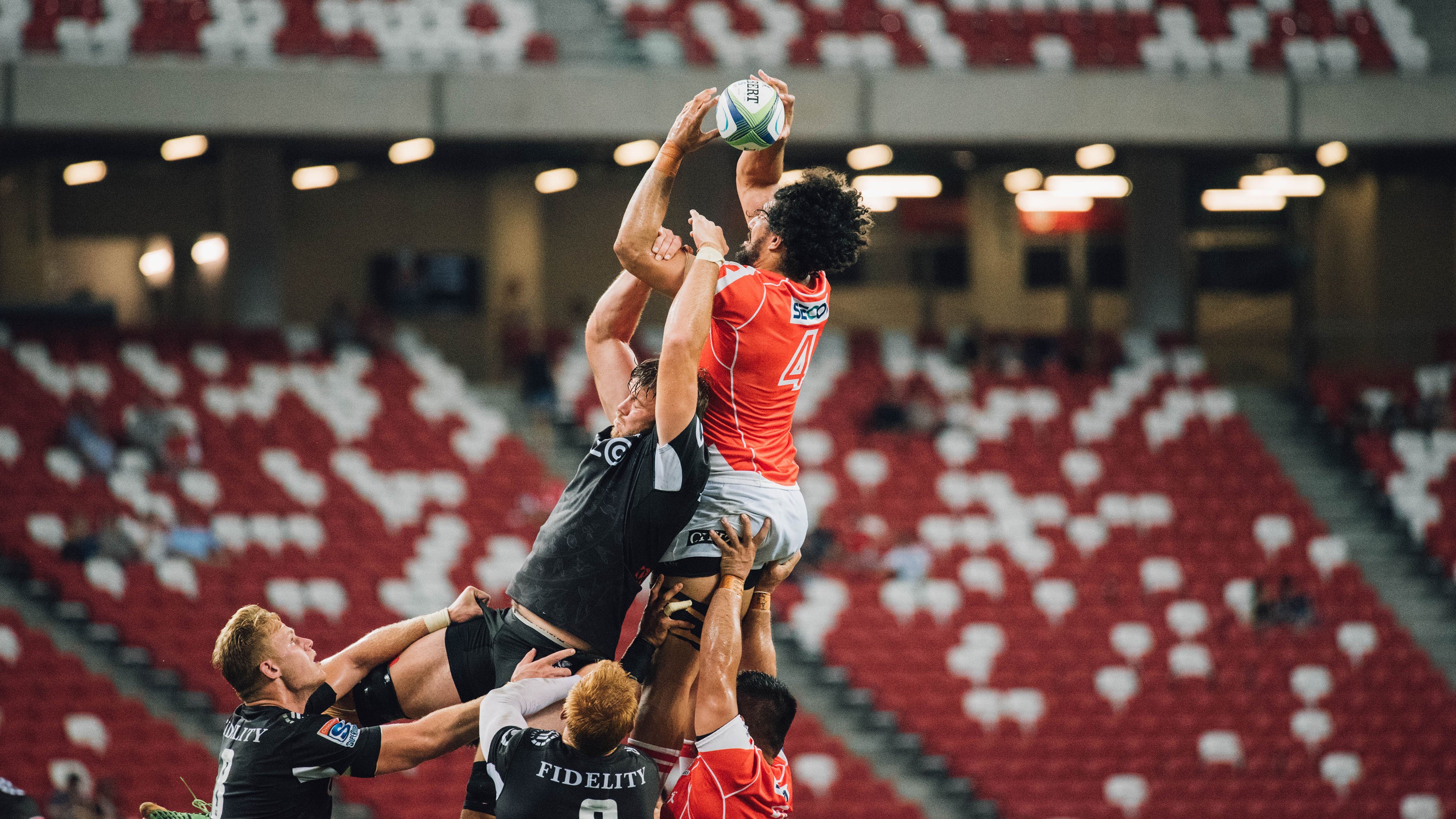 世界杯之夜，哈利伯顿关键回合不手软，书写北美篮球新篇章